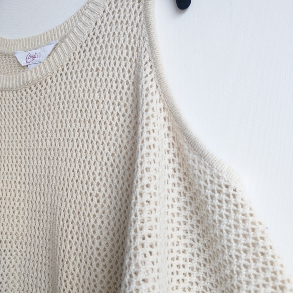 Candies cold shoulder crochet top, Size Small, NWOT - Picture 7 of 9